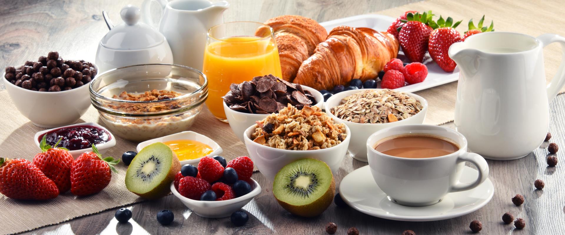 Breakfast is free for Gold, Platinum, Diamond and Diamond Select Best Western Rewards® members!