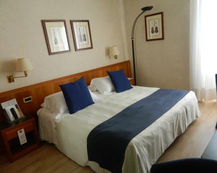 Double classic rooms of Hotel Cappello d''Oro Bergamo waiting